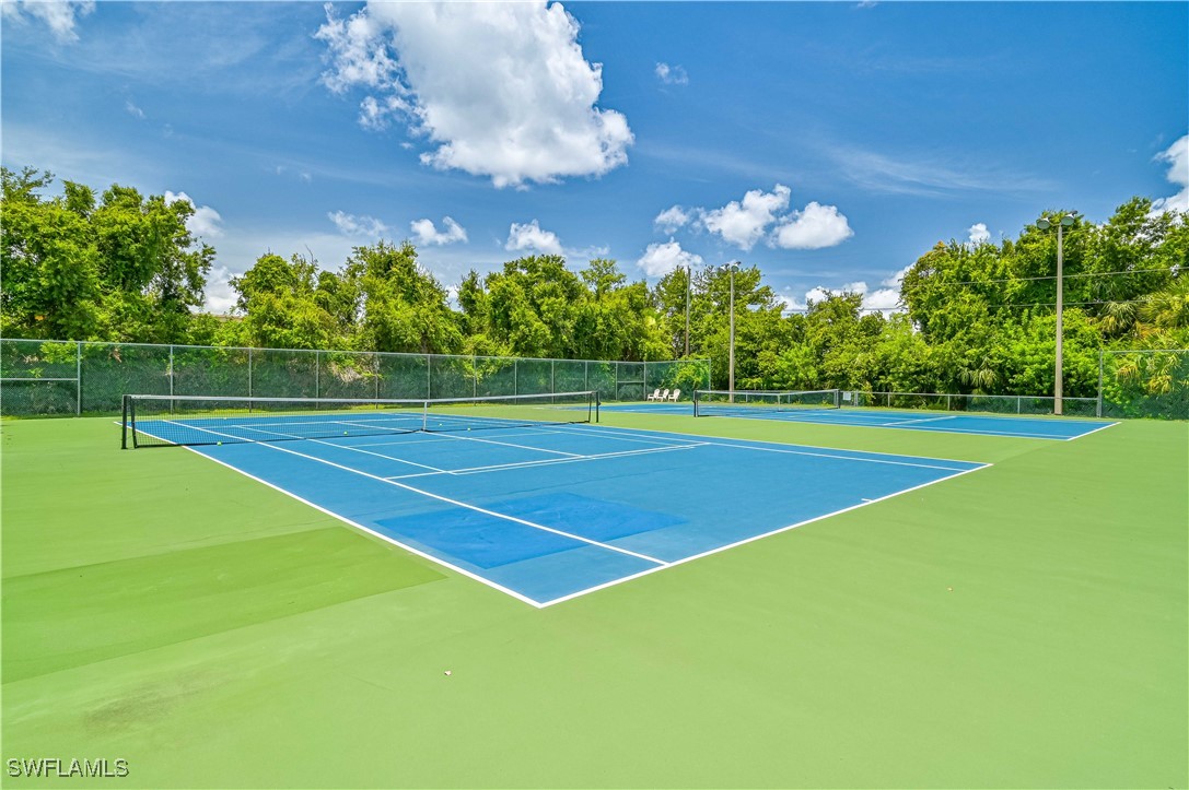 Fort Myers, Florida 33966, United States, 3 Bedrooms Bedrooms, ,2 BathroomsBathrooms,Residential,Pending,36883