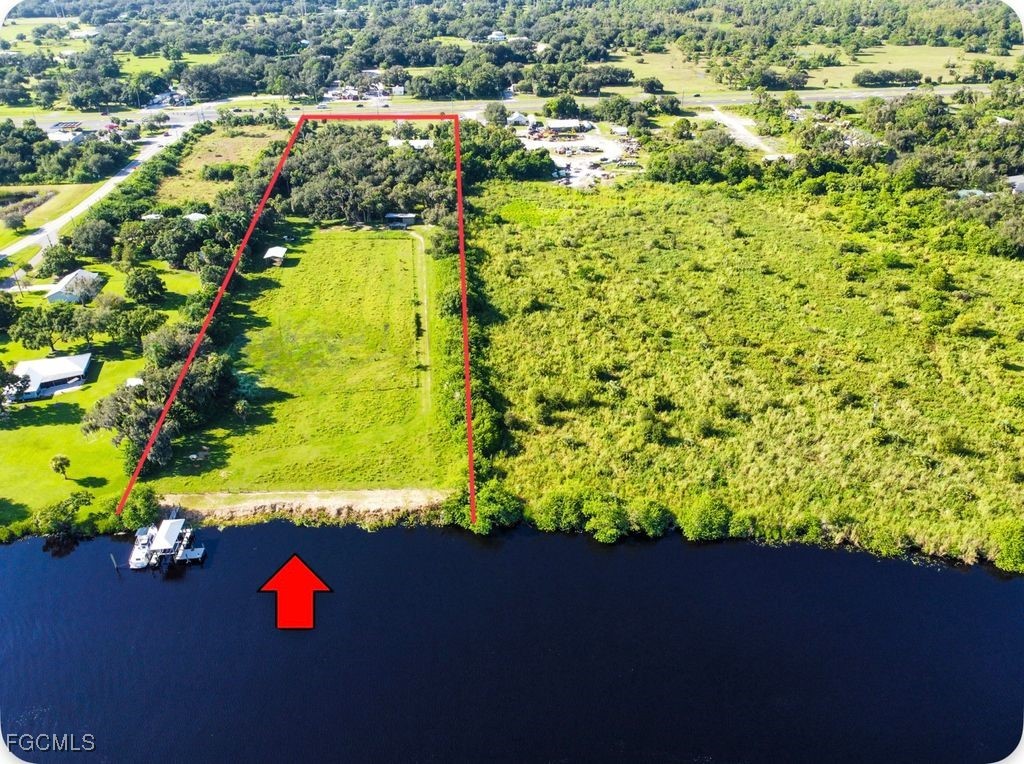 21211 Palm Beach Boulevard