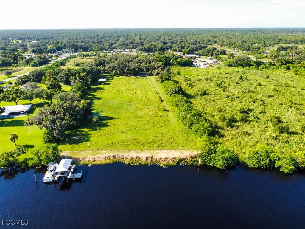 Alva, Florida, 33920, United States, 1 Bedroom Bedrooms, ,1 BathroomBathrooms,Residential,Active,1936413
