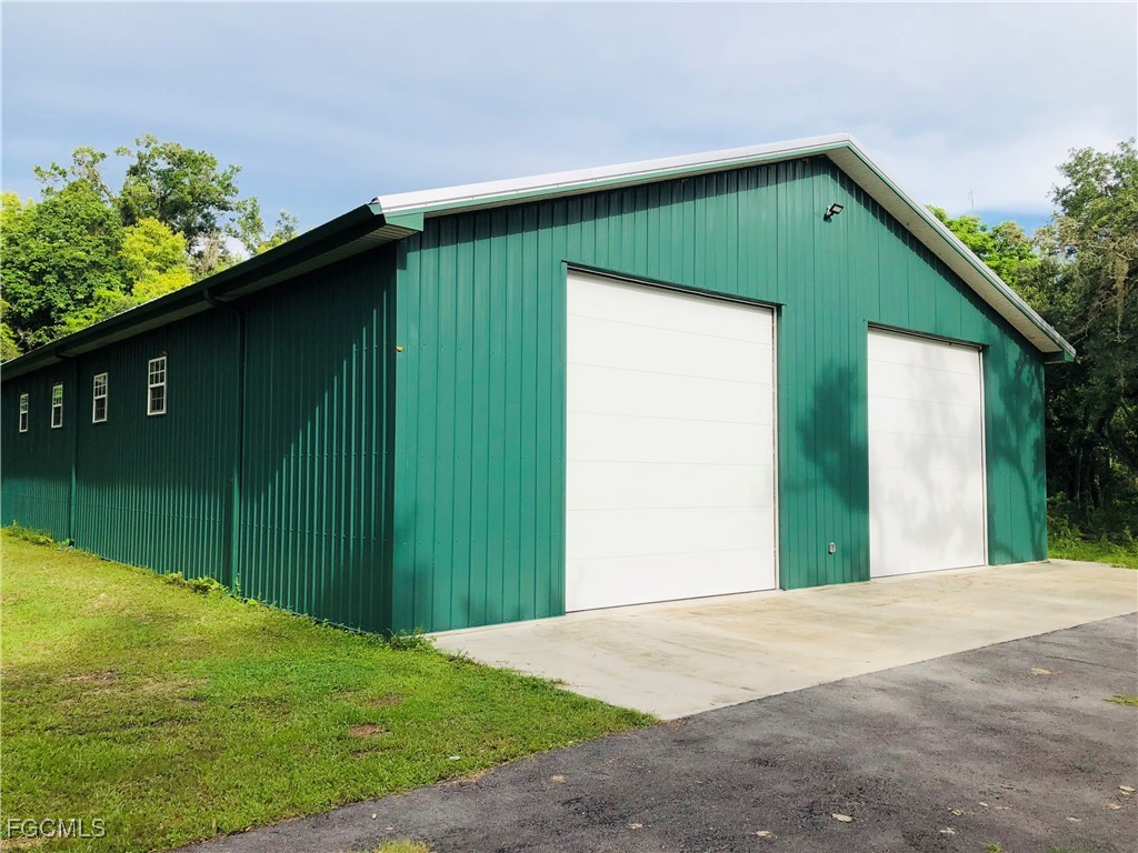 21211 Palm Beach Boulevard