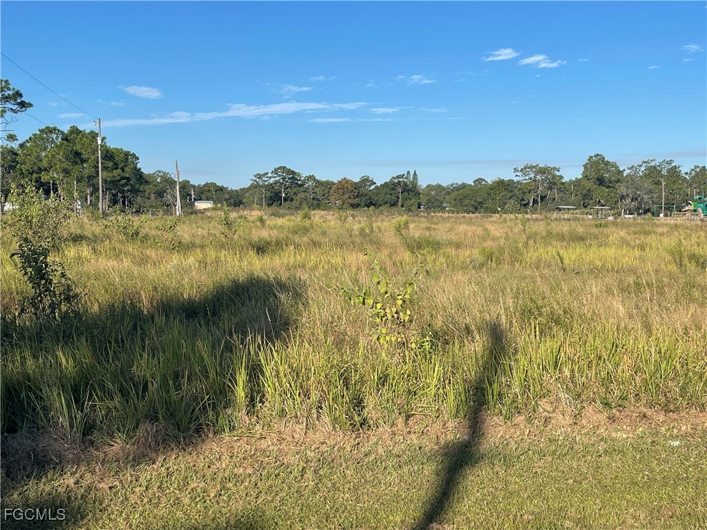 1083 Rainbow Boulevard N