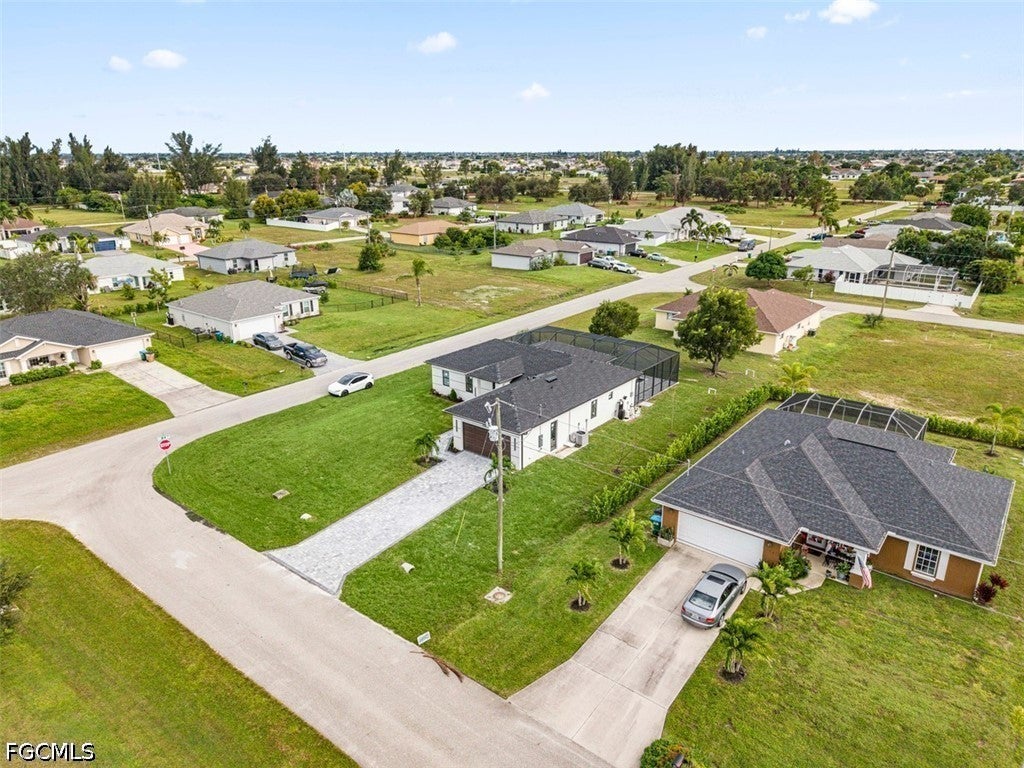300 NW 18th Street