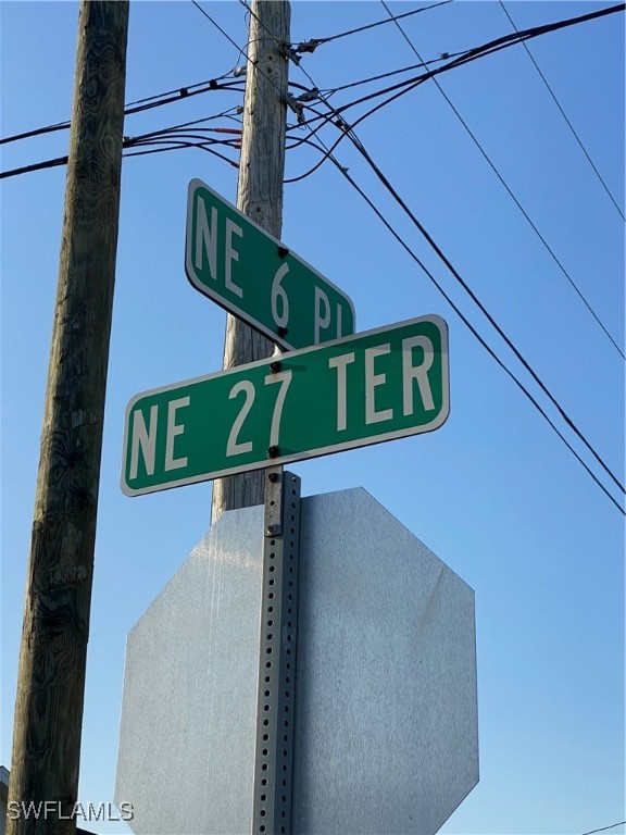 2710 NE 6th Place