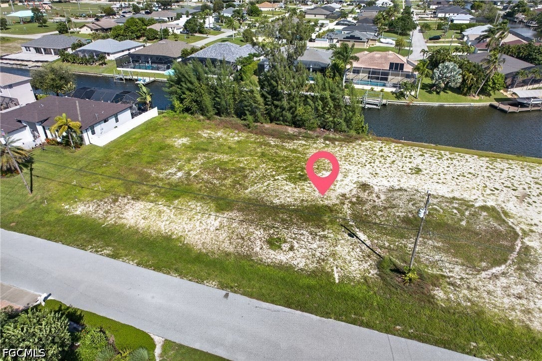2803 SW 17th Place