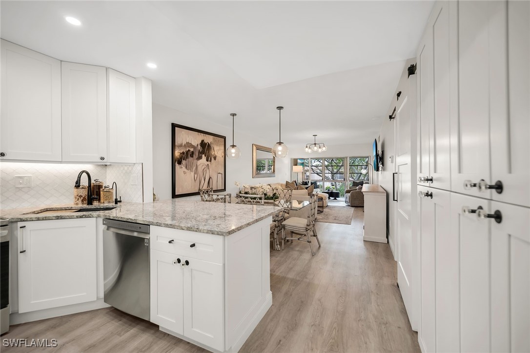 290 Banyan Boulevard 290