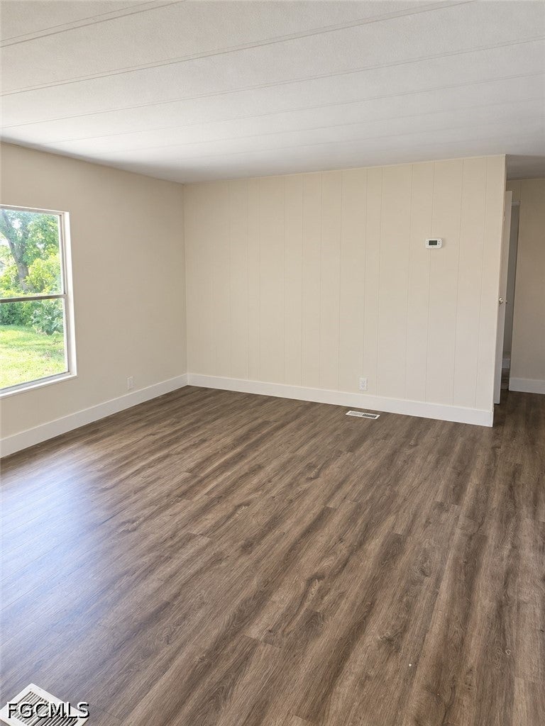 8345 Suncoast Drive