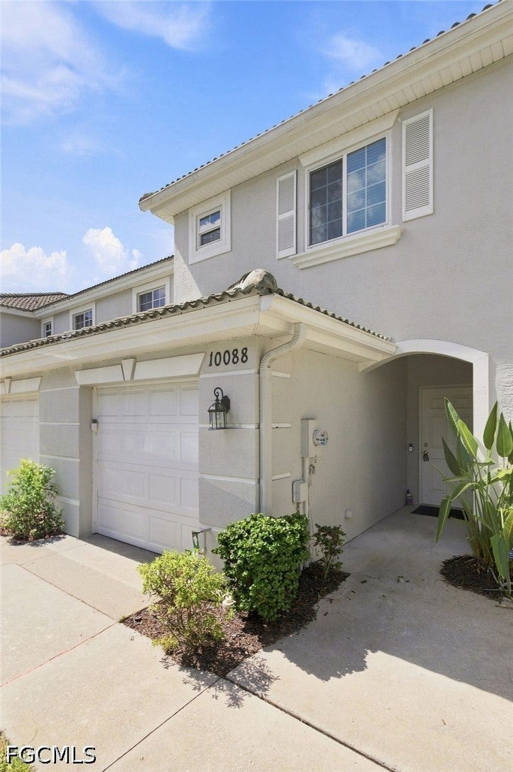 10088 Pacific Pines Avenue