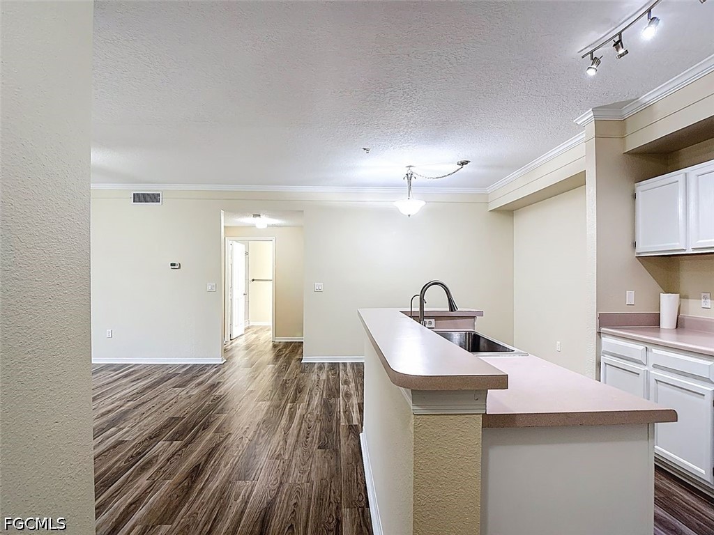 11571 Villa Grand 615