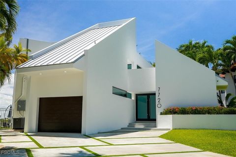 7720 Miami View Dr Miami View Dr Miami Beach FL 33141