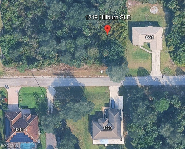 1219 Hillburn Street E
