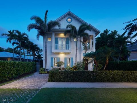 242 2nd Avenue S Naples FL 34102