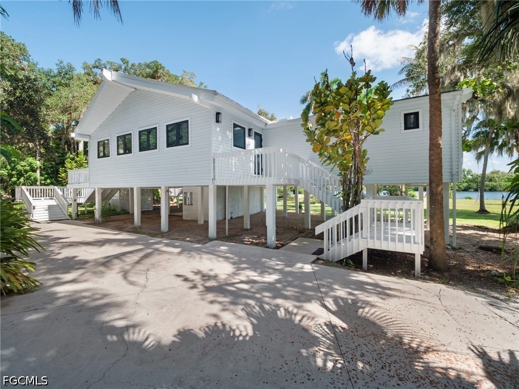 19481/483 S River Road
