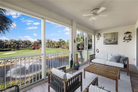 2150 Aberdeen Lane 7-202 Naples FL 34109