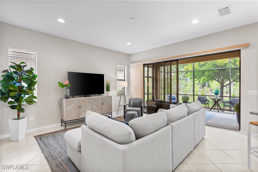 11077 Esteban Drive
