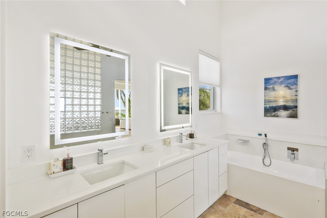 Cape Coral, Florida, 33904, United States, 4 Bedrooms Bedrooms, ,3 BathroomsBathrooms,Residential,Active,2026332