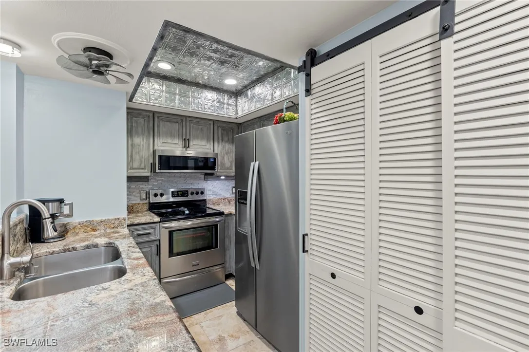 Fort Myers, Florida 33912, United States, 2 Bedrooms Bedrooms, ,2 BathroomsBathrooms,Residential,Active,55244