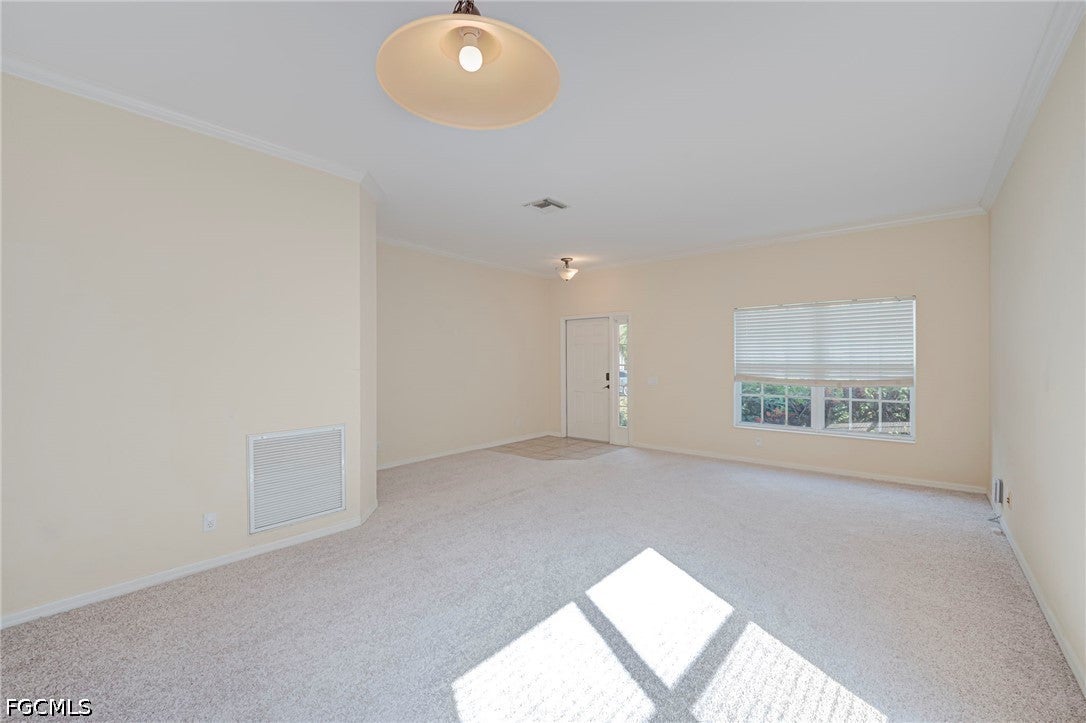 8960 Falcon Pointe Loop