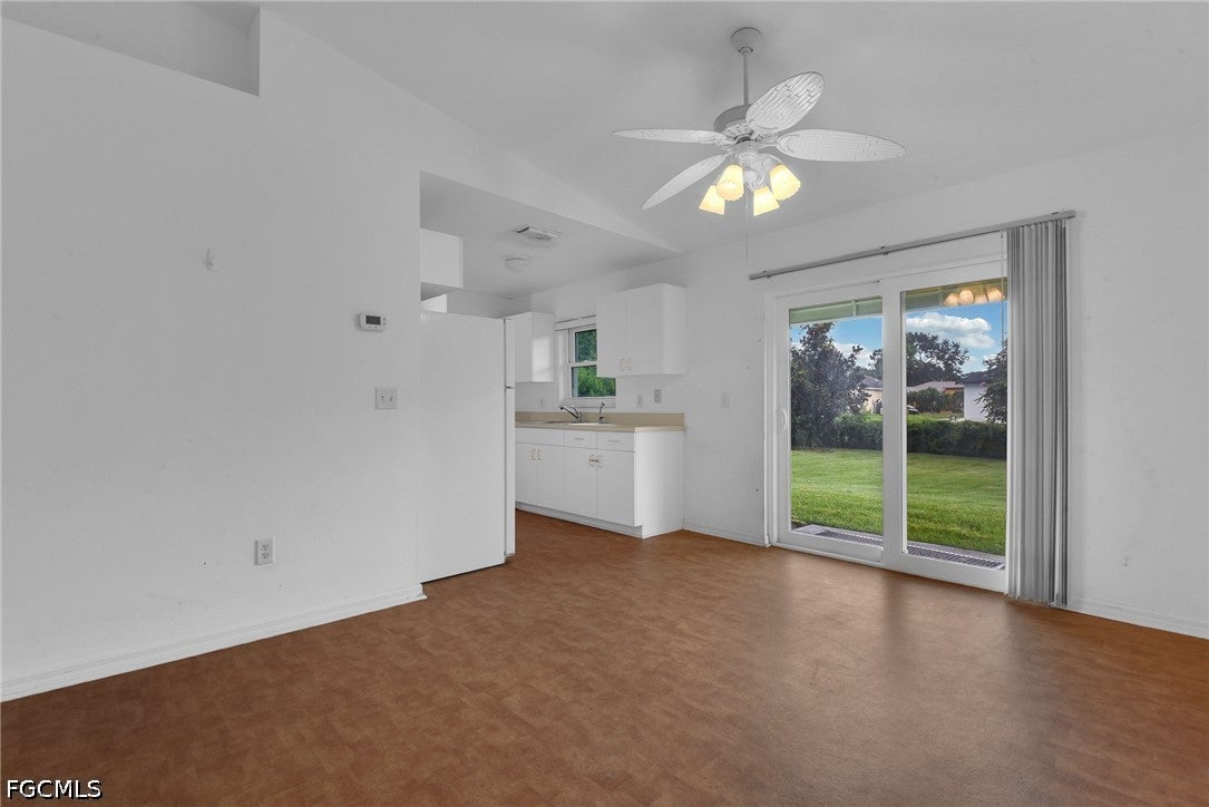 4904 5th Street W