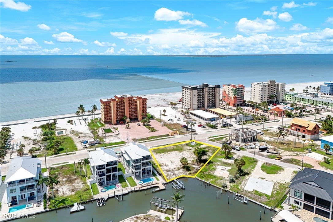 601 Estero Boulevard