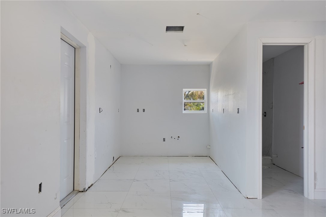 3524 Dora Street