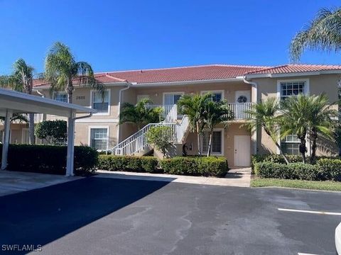 2805 Cypress Trace Circle 204 Naples FL 34119