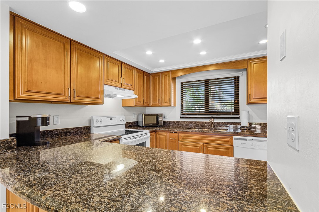 4120 STEAMBOAT Bend E 104