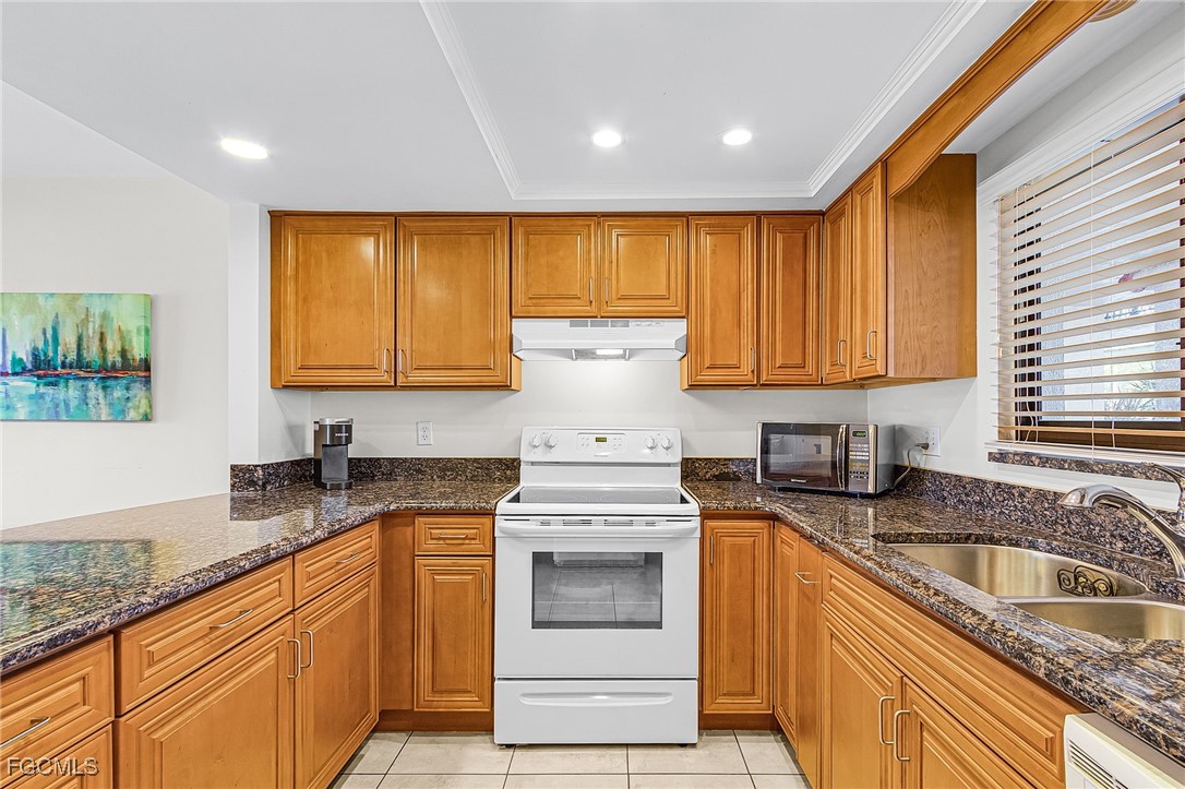 4120 STEAMBOAT Bend E 104