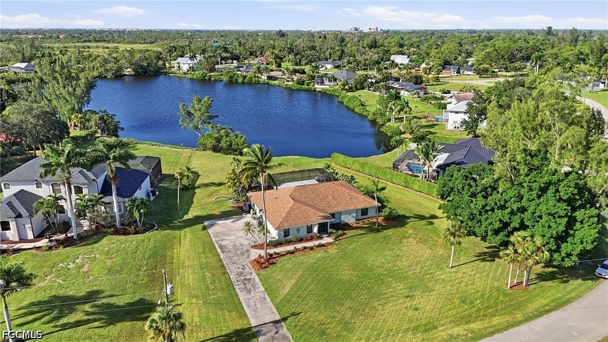 7275 Lake Drive