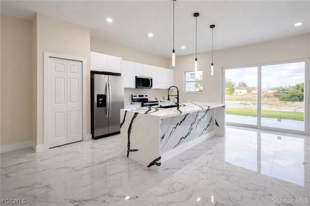 1141 /1143 Hightower Avenue S