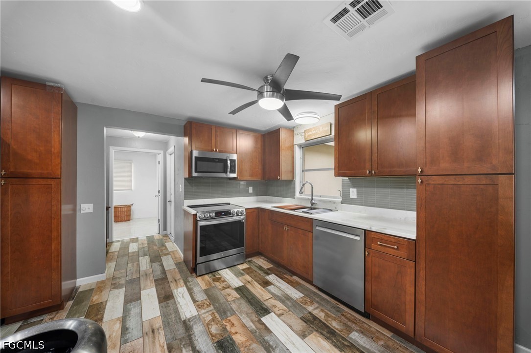 1444 Covington Circle W
