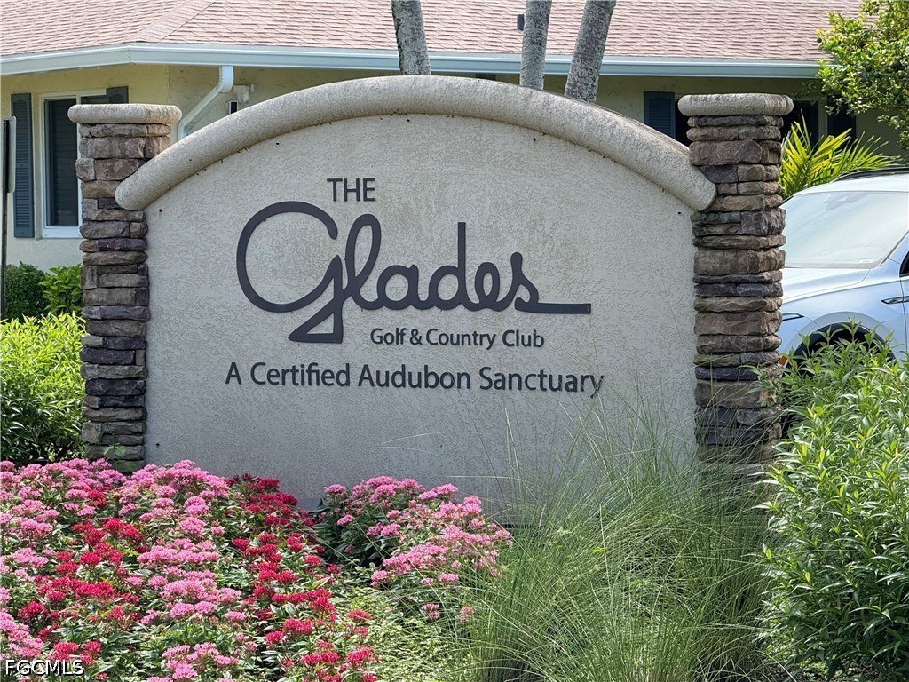38 Glades Boulevard 1