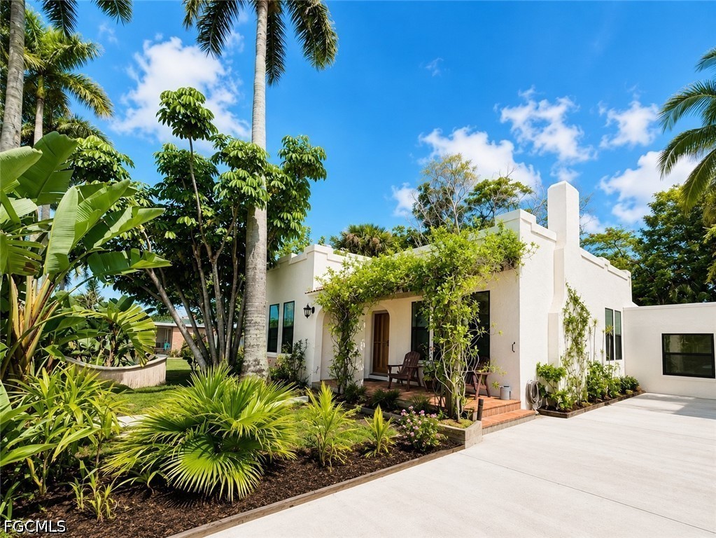 1717 Sunset Place