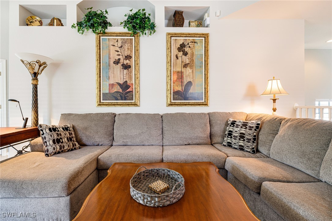 19081 RIDGEPOINT Drive 201