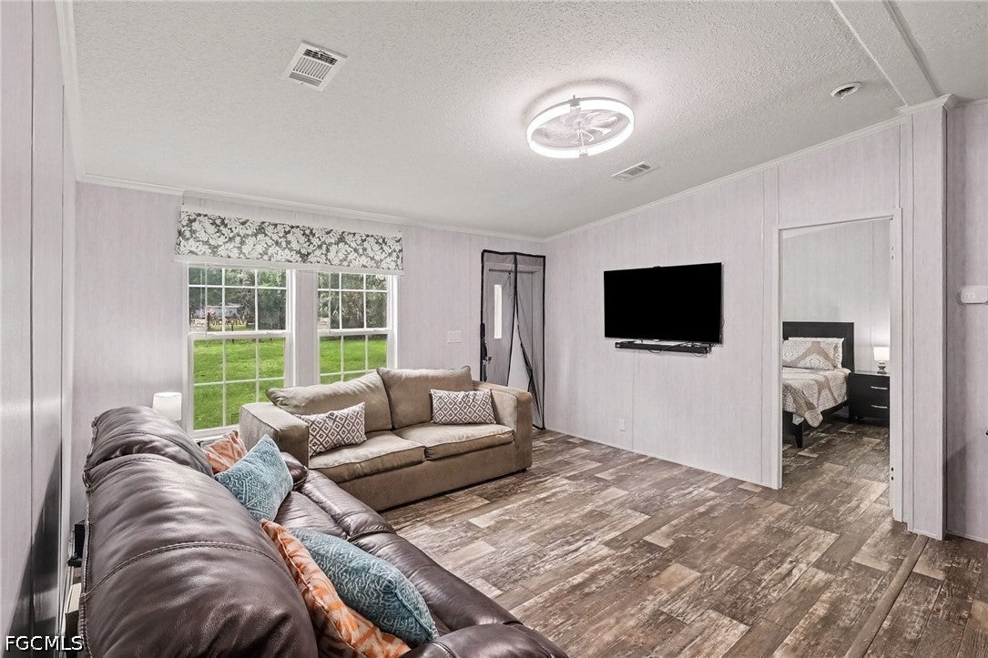 2856 Pioneer 9th Street