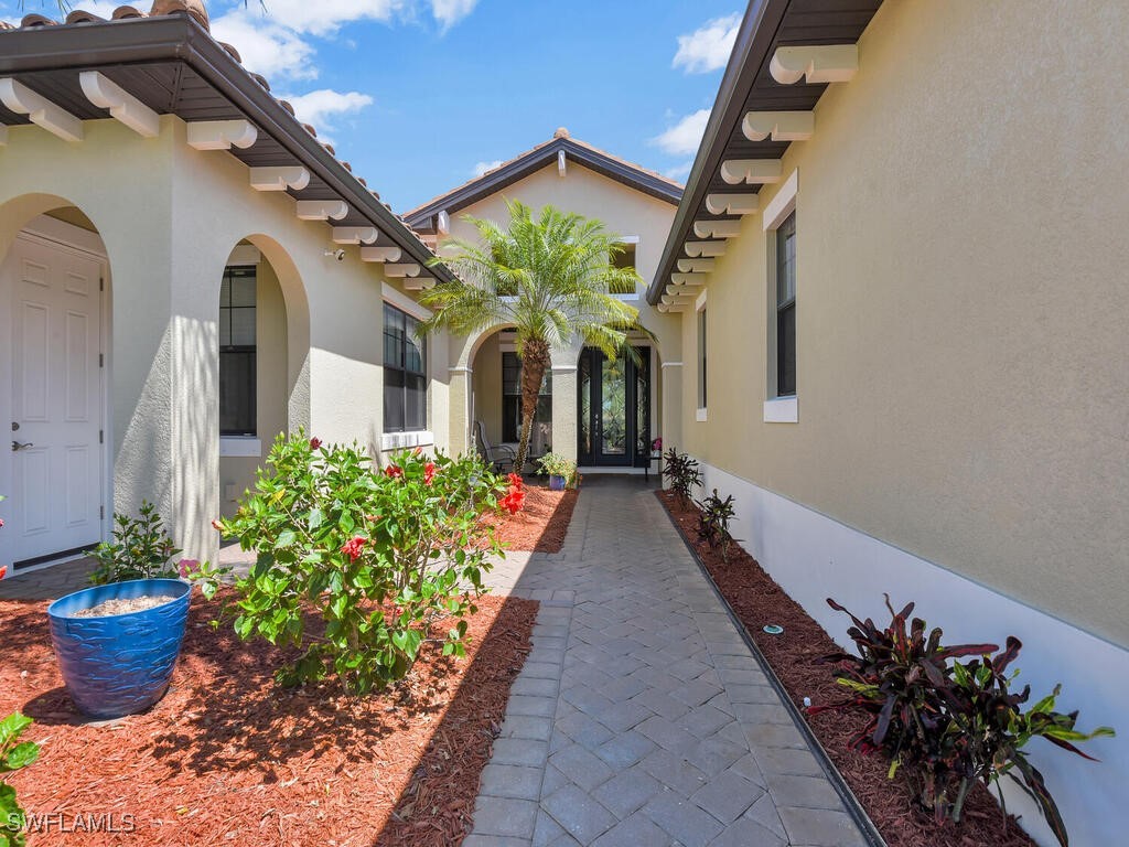 10117 Avalon Lake Circle