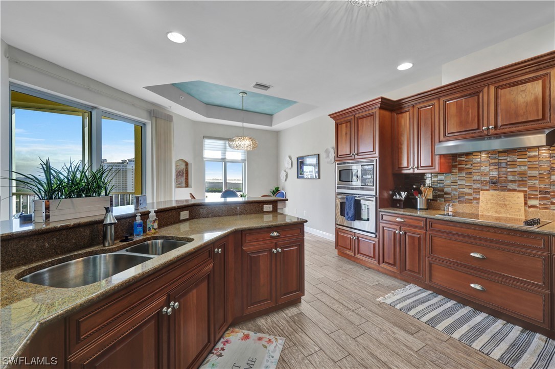 6081 Silver King Boulevard 1105