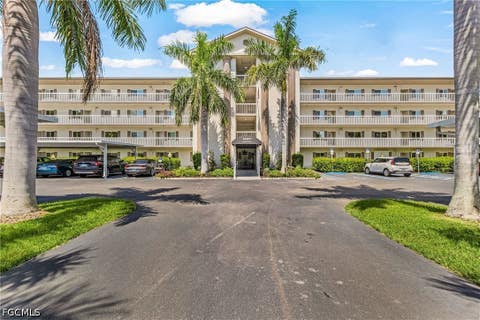 Photo of 14871 Hole In One Circle #105 -AUGUSTA, Fort Myers, FL 33919 (MLS # 2026034343)