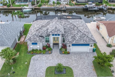 A home in MARCO ISLAND