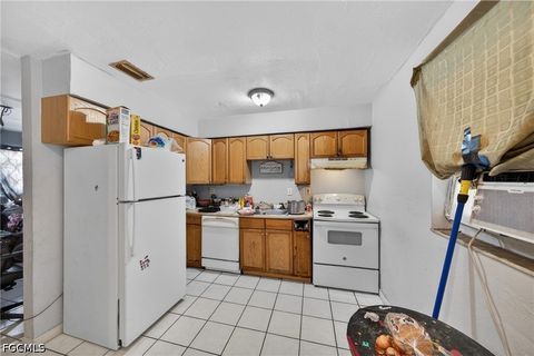 Tiny photo for 1904 Fountain Street, Fort Myers, FL 33916 (MLS # 2026020755)