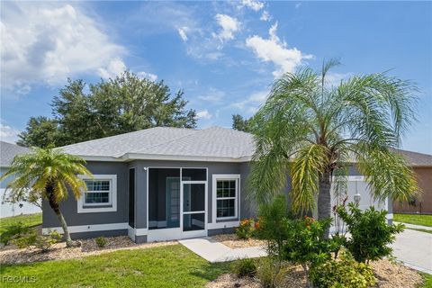 10700 Pearl Bay Circle Estero FL 33928