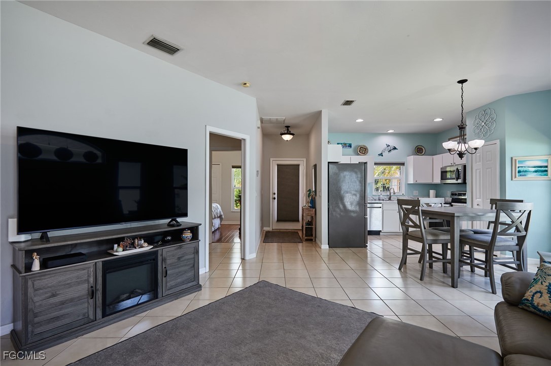 10700 Pearl Bay Circle