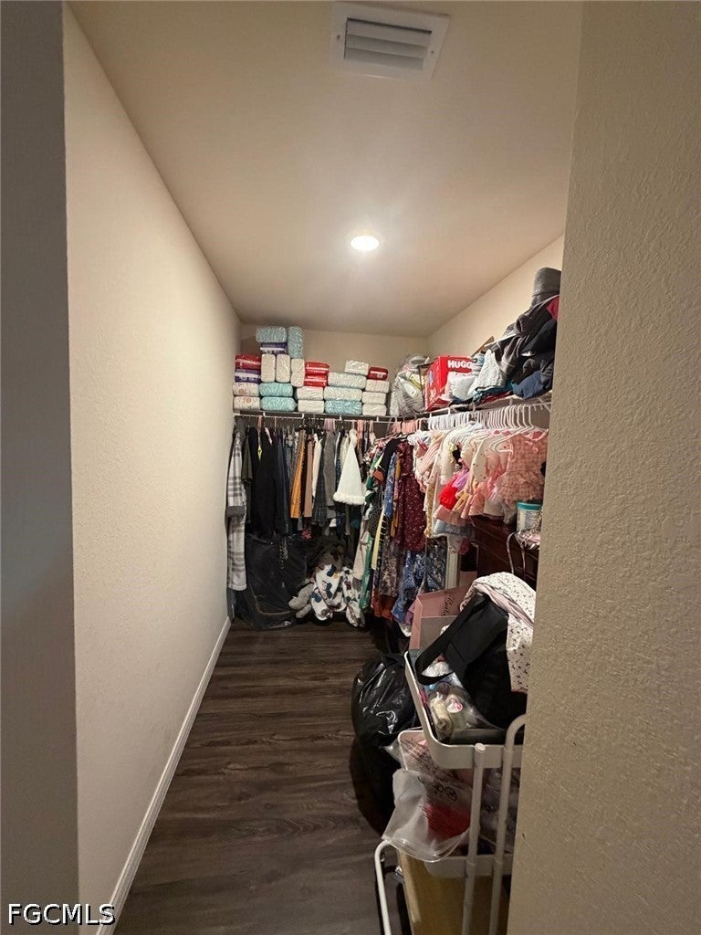 1046 Saturn Court