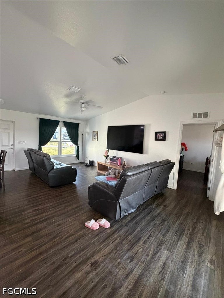 1046 Saturn Court