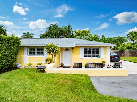 4936 West Boulevard 10 Naples FL 34103