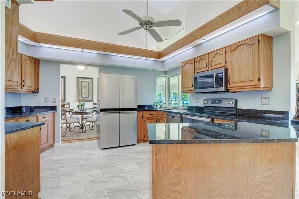 112 Bordeaux Circle