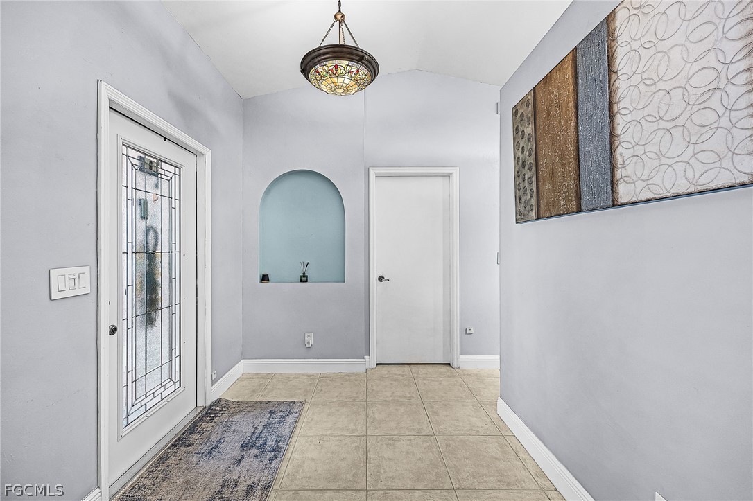 15552 Horseshoe Lane