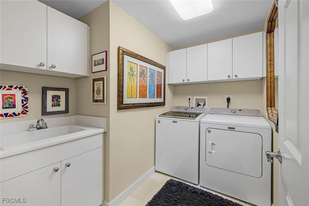 Fort Myers, Florida, 33908, United States, 2 Bedrooms Bedrooms, ,3 BathroomsBathrooms,Residential,Active,1945439