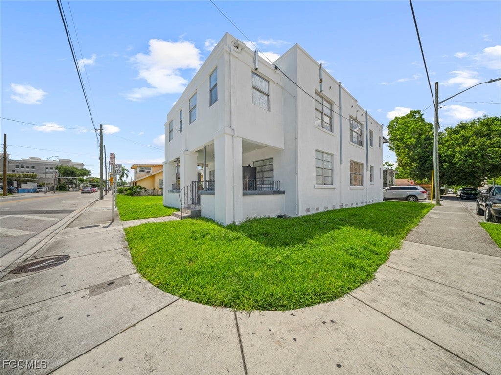 500 SW 8th Avenue