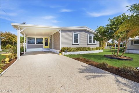 734 Knotty Pine Circle North Fort Myers FL 33917