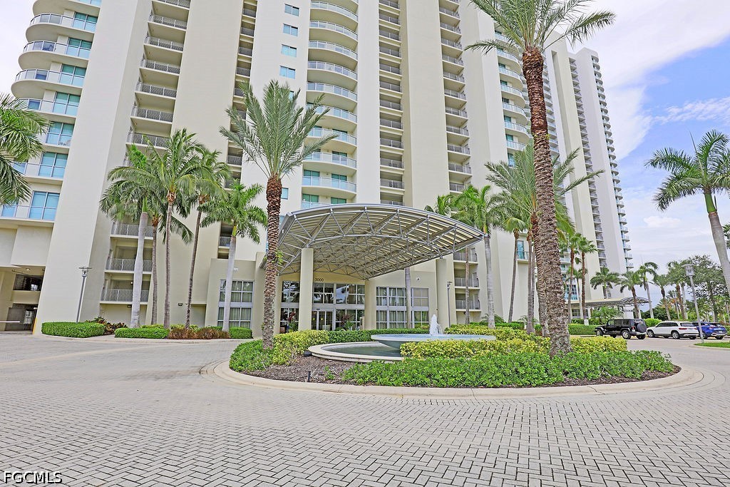 3000 Oasis Grand Boulevard 505